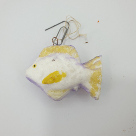 Елочная игрушка рыбка из пенопласта. 